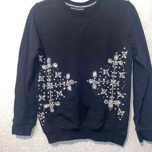 Hemant & Nandita Crystal Embellished Crew Neck Pullover Sweatshirt